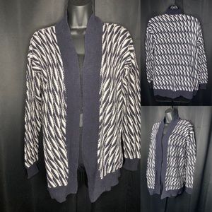 Liz Claiborne Navy blue and white print Cardigan sweater size S.